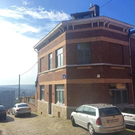 Studio In With Enclosed Garden And Wifi Apartmán